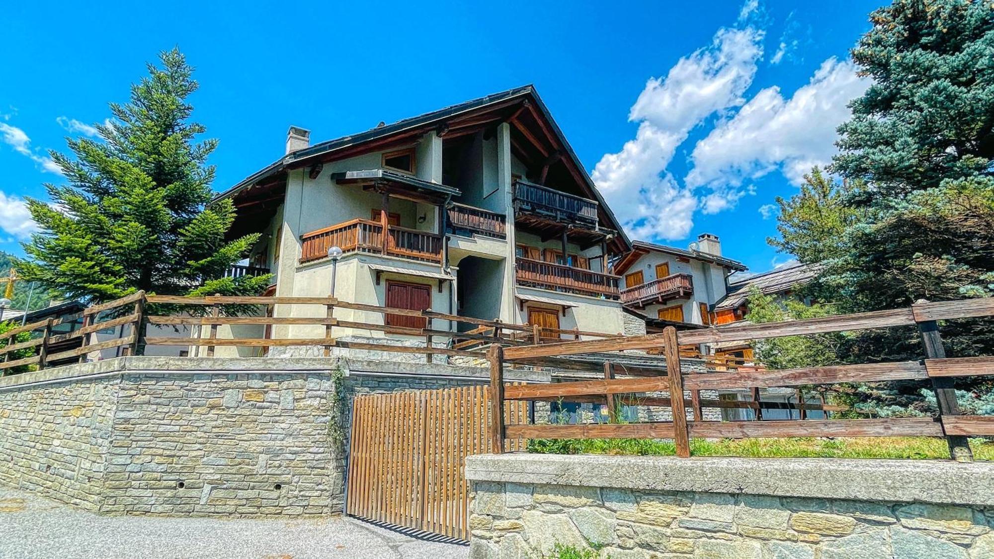 Appartamento Bellavista - Affitti Brevi Italia Oulx Dış mekan fotoğraf